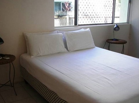 Champagne Apartments - Accommodation Perth 3