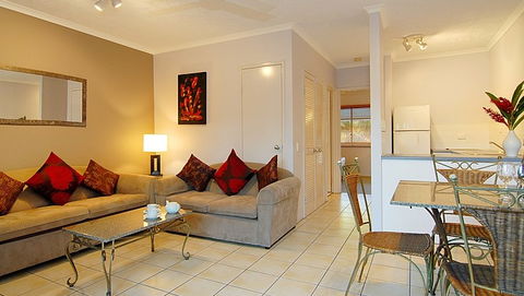 Australis Cairns Beach Resort - Accommodation Perth 2