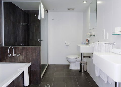Diamant Hotel - Accommodation Perth 4