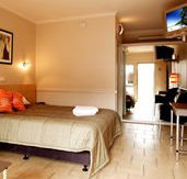 Discovery Cairns - Accommodation Perth