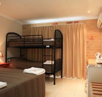Emerald Central Palms Motel - Accommodation Perth