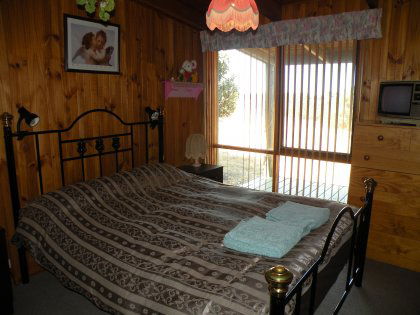 Carabanks - Accommodation Perth 2