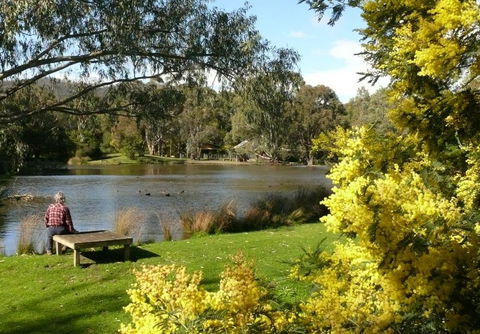 The Burrow At Wombat Bend Bed And Breakfast - Accommodation Perth 0