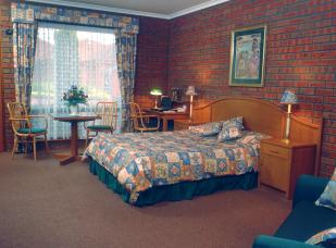 Sovereign Park Motor Inn - Accommodation Perth 0