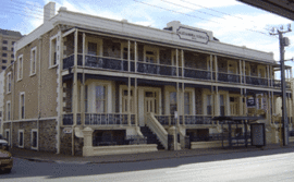 Glenelg Beach Hostel - Accommodation Perth