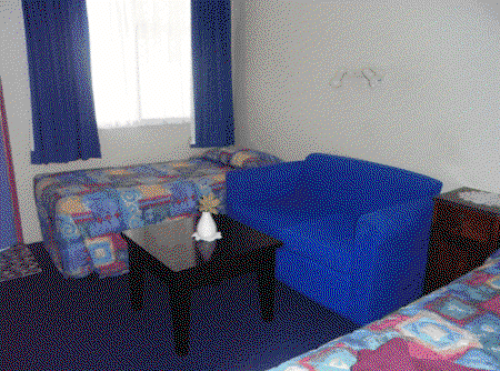 Bells Motel - Accommodation Perth 2