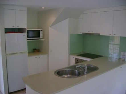 A Tropical Nite - Accommodation Perth 1