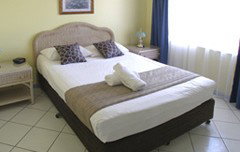 Koala Court Holiday Apartments - Accommodation Perth 3