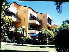 Grangewood Court Holiday Apartments - Accommodation Perth 1