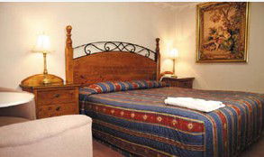 Olympia Motel - Accommodation Perth 0