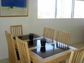 Narrowneck Court - Accommodation Perth 2