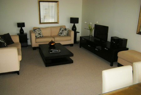 Pacific Regis Beachfront Apartments - Accommodation Perth 2