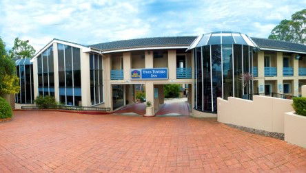 Best Western Twin Towers Inn - Accommodation Perth 0