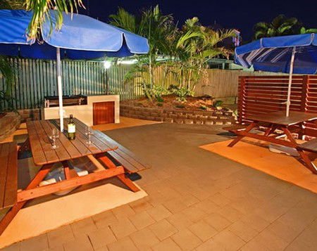 Coral Sea Apartments - Accommodation Perth 1