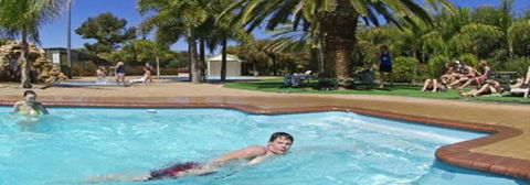 Macdonnell Range Holiday Park - Perth Resorts 3