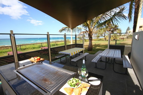 San Simeon Beachfront Apartments - Accommodation Perth 3