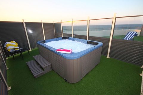 San Simeon Beachfront Apartments - Accommodation Perth 4