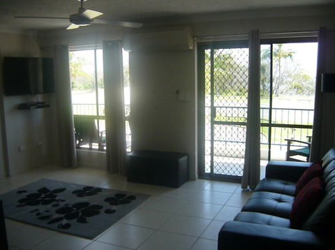 L'Amor Holiday Apartments - Accommodation Perth 4