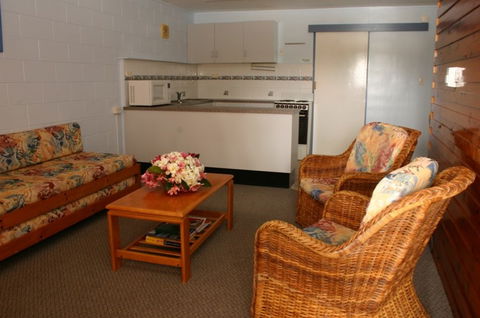 Sky View Coastal Luxury Units - Accommodation Perth 3