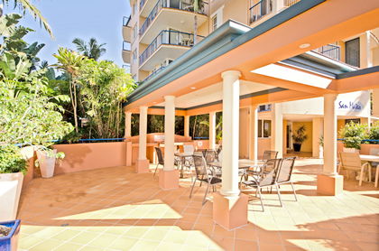 San Mateo On Broadbeach - Accommodation Perth 10