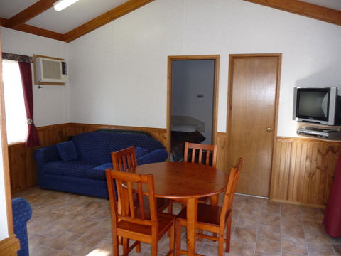 BIG4 Renmark Riverfront Caravan Park - Accommodation Perth 2