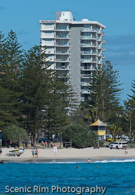 Pacific Regis Beachfront Apartments - Accommodation Perth 4