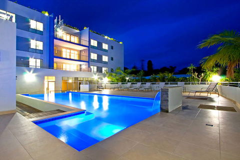 Lakeside Waterfront Apartment 18 - Accommodation Perth 1