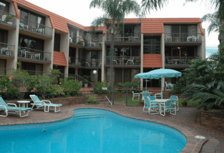 Surfspray Court Holiday Apartments - Accommodation Perth