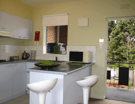 Birches Serviced Apartments - Accommodation Perth 4