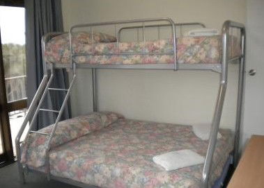 Newcastle Heights Motel - Accommodation Perth 2