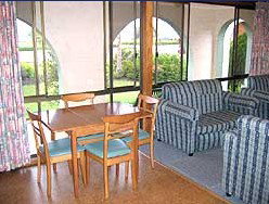 Del Costa Holiday Villas - Accommodation Perth 1
