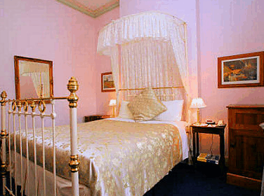 The Lodge on Elizabeth - Accommodation Perth
