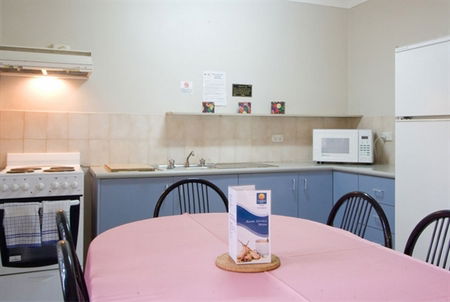 Comfort Inn Hunts Liverpool - Accommodation Perth 2