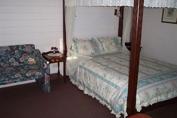 First Landing Motel - Accommodation Perth 0