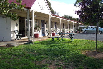 First Landing Motel - Accommodation Perth 1