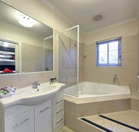 Comfort Inn And Suites Georgian Albury - Accommodation Perth