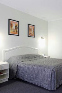 Best Western Cathedral Motor Inn - Perth Resorts 1