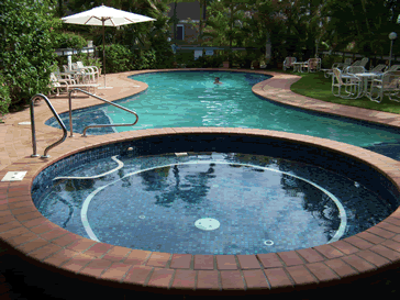 Old Burleigh Court Holiday Apartments - Accommodation Perth 7
