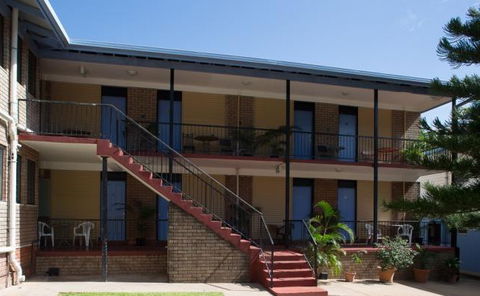 Barramundi Lodge - Accommodation Perth 3