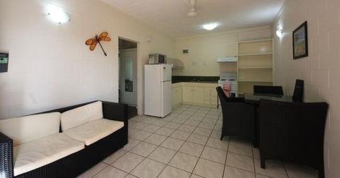 Coconut Grove Holiday Apartments - Accommodation Perth 5