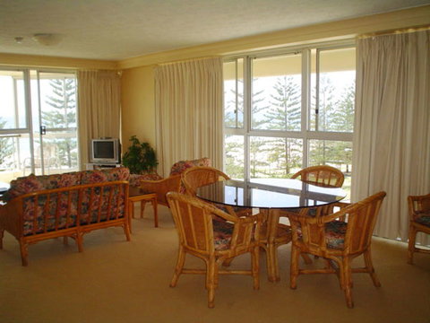 Cashelmara Beachfront Apartments - Accommodation Perth 2