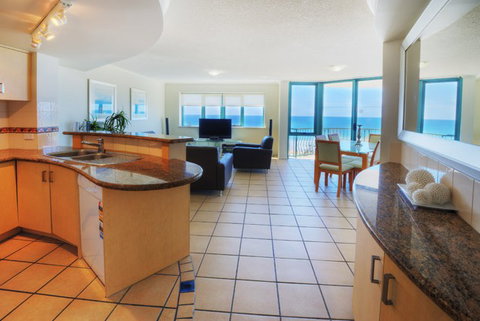 Grand Palais Beachside Resort - Accommodation Perth 2