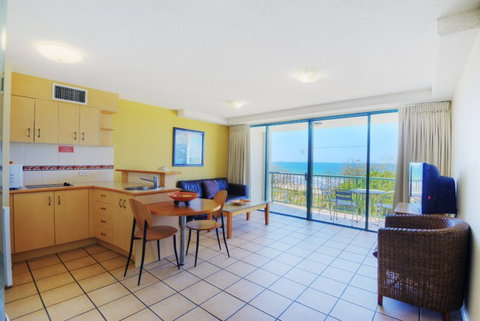 Grand Palais Beachside Resort - Accommodation Perth 4