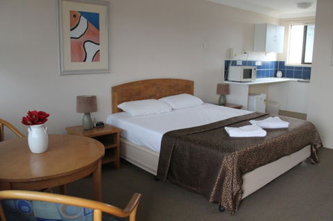 A' Montego Mermaid Beach Motel - Accommodation Perth 1