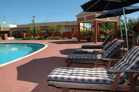 Country Comfort Inter City Perth Hotel & Apartments - Accommodation Perth 1