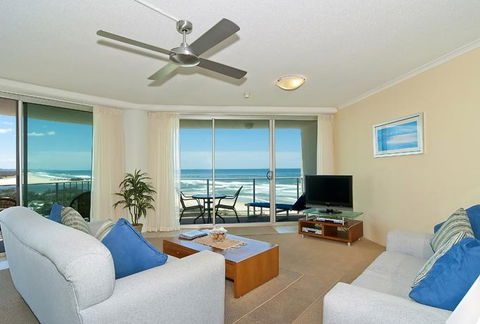 Chateau Royale Beach Resort - Accommodation Perth 1