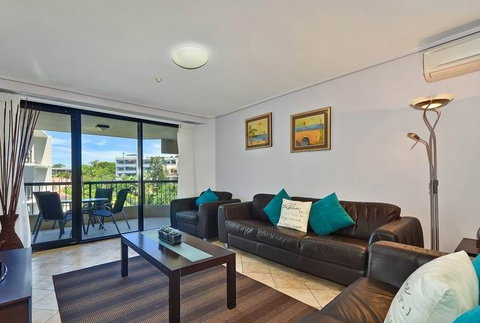 Clubb Coolum Beach - Accommodation Perth 3