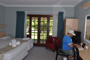 Poplars Inn - Accommodation Perth 0