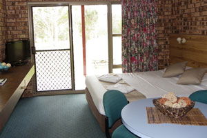 Surfside Resort Motel - Accommodation Perth 3
