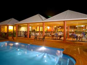 Reef Resort - Accommodation Perth 0